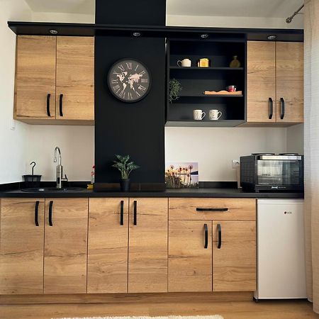 Vuk Apartman Donji Milanovac Luaran gambar